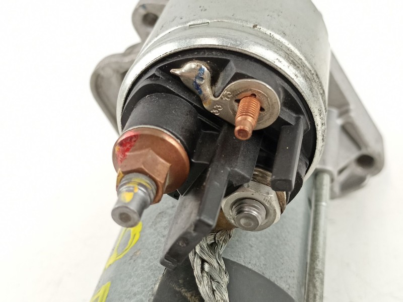 Recambio de motor arranque para dacia sandero ambiance referencia OEM IAM 233003329R  