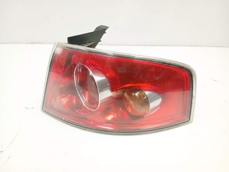 Recambio de piloto trasero derecho para seat ibiza iii (6l1) 1.4 16v referencia OEM IAM 6L6945096A 6L6945112 