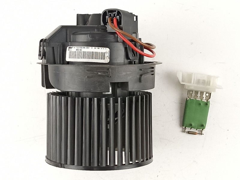 Recambio de motor calefaccion para dacia sandero ambiance referencia OEM IAM 272102798R N109038B 