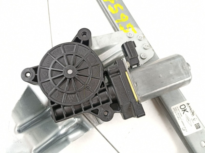 Recambio de elevalunas delantero izquierdo para dacia sandero ambiance referencia OEM IAM 807213282R  