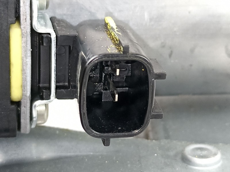 Recambio de elevalunas delantero derecho para dacia sandero ambiance referencia OEM IAM 807209299R  