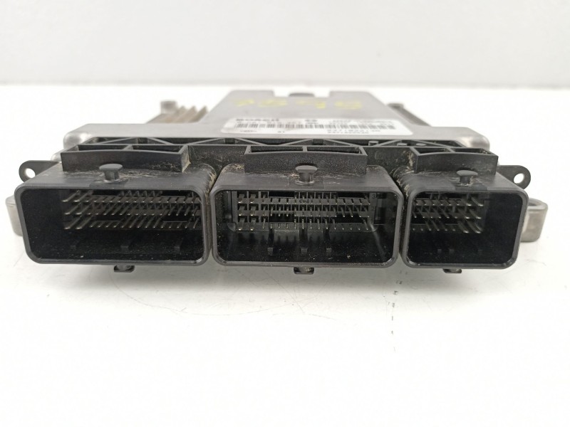 Recambio de centralita para dacia sandero ambiance referencia OEM IAM 237102213R 0281019457 