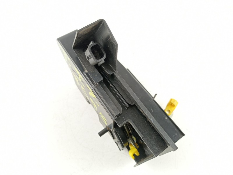 Recambio de cerradura puerta trasera izquierda para dacia sandero ambiance referencia OEM IAM 825033585R  