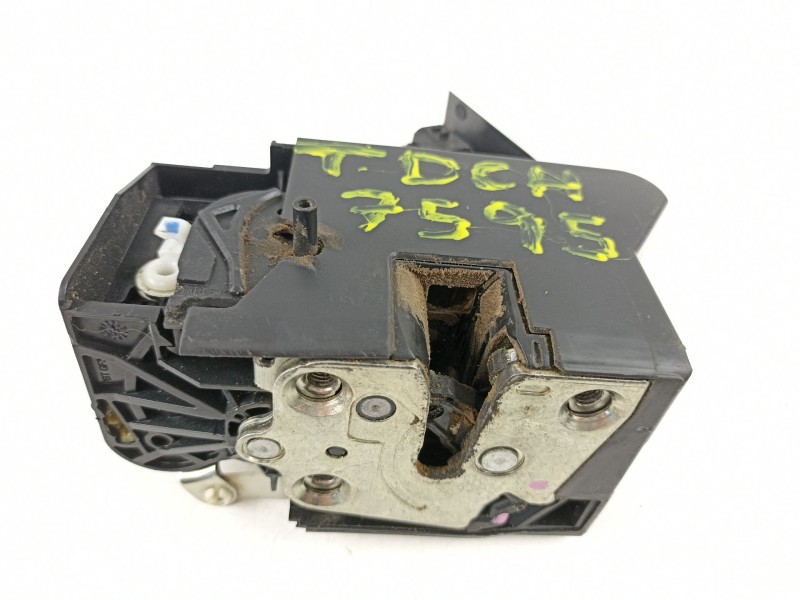 Recambio de cerradura puerta trasera derecha para dacia sandero ambiance referencia OEM IAM 825022281R  