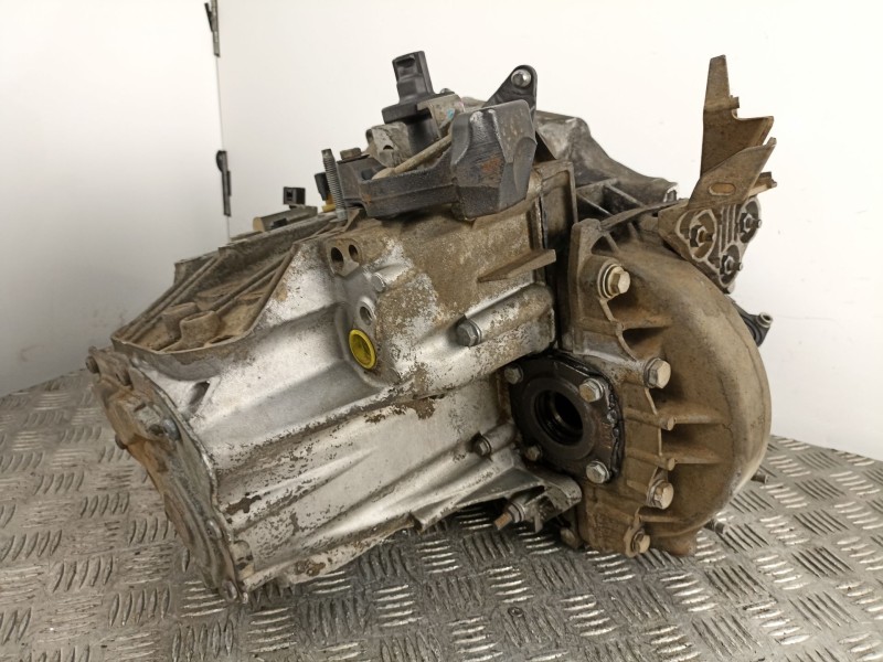 Recambio de caja cambios 6v turbo diesel para citroen c5 berlina business referencia OEM IAM 20MB25  