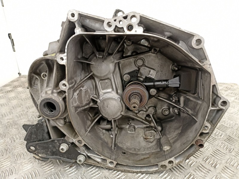 Recambio de caja cambios 6v gasolina para peugeot 308 1.2 g style referencia OEM IAM 20EA52  