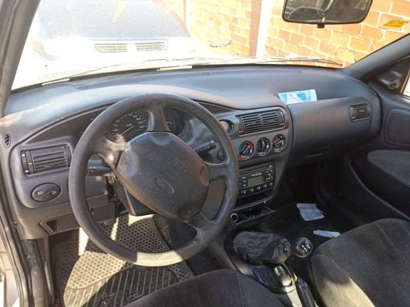 ford escort del año 1998