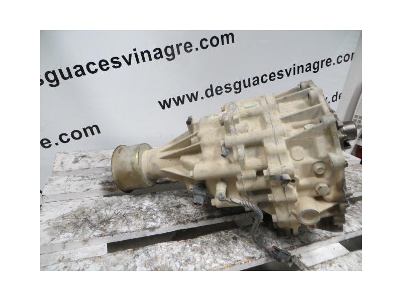 Recambio de caja transferencia nissan terrano 30 tdi 2002 para nissan terrano/terrano ii (r20) 3.0 ditd 4wd referencia OEM IAM  