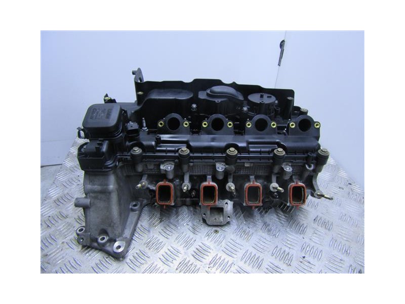 Recambio de culata turbo diesel para bmw 120 2.0 td referencia OEM IAM 7781211.05  