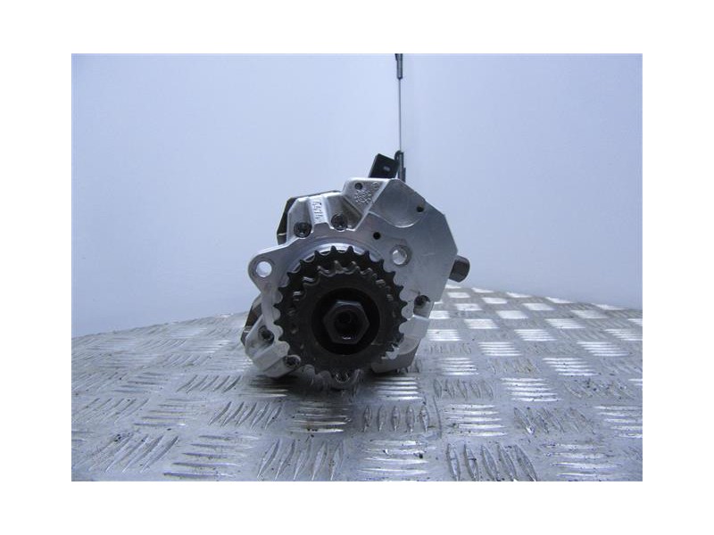 Recambio de bomba inyectora diesel para bmw 120 2.0 td referencia OEM IAM 0445010045  