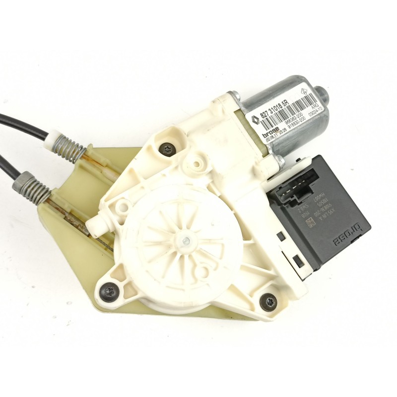 Recambio de elevalunas trasero izquierdo para renault megane 1.5 dci k9k j8 referencia OEM IAM 827210003R 827310185R 0130822330