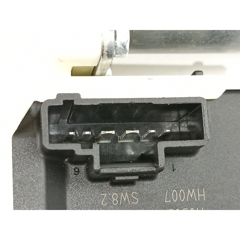 Recambio de elevalunas trasero izquierdo para renault megane 1.5 dci k9k j8 referencia OEM IAM 827210003R 827310185R 0130822330