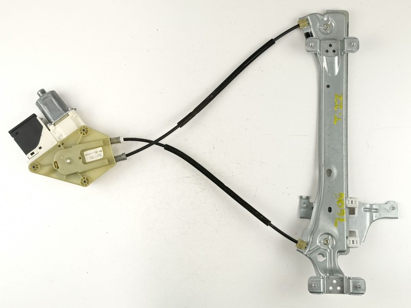 Recambio de elevalunas trasero izquierdo para renault megane 1.5 dci k9k j8 referencia OEM IAM 827210003R 827310185R 0130822330