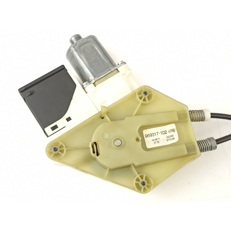 Recambio de elevalunas trasero izquierdo para renault megane 1.5 dci k9k j8 referencia OEM IAM 827210003R 827310185R 0130822330