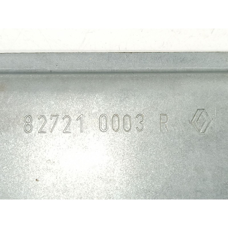 Recambio de elevalunas trasero izquierdo para renault megane 1.5 dci k9k j8 referencia OEM IAM 827210003R 827310185R 0130822330