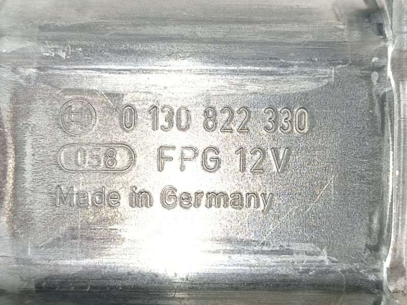 Recambio de elevalunas trasero izquierdo para renault megane 1.5 dci k9k j8 referencia OEM IAM 827210003R 827310185R 0130822330
