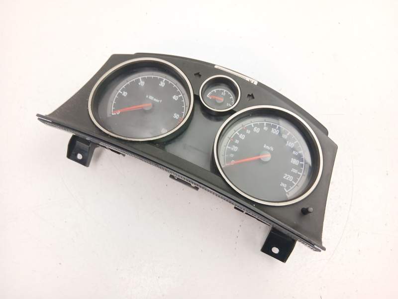 Recambio de cerradura puerta trasera izquierda para renault megane 1.5 dci k9k j8 referencia OEM IAM 825030002R  