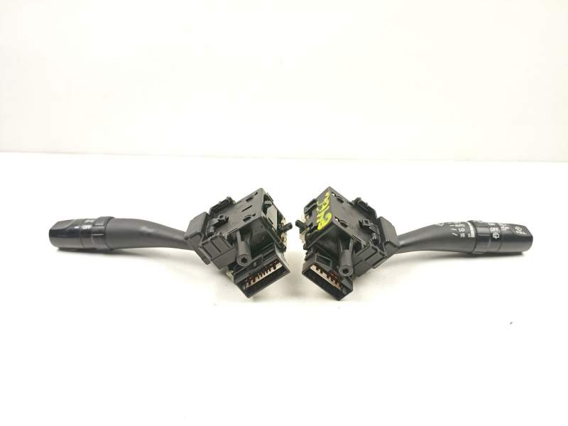 Recambio de cerradura puerta trasera izquierda para renault megane 1.5 dci k9k j8 referencia OEM IAM 825030002R  