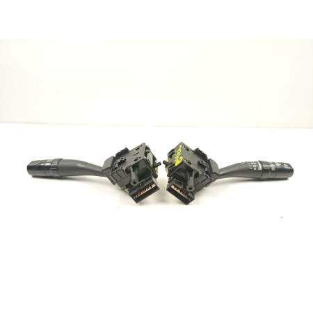 Recambio de cerradura puerta trasera izquierda para renault megane 1.5 dci k9k j8 referencia OEM IAM 825030002R  