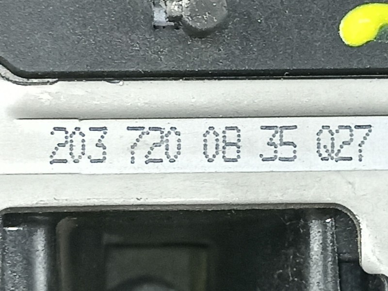 Recambio de cerradura puerta delantera derecha para m. benz c220 2.2 cdi referencia OEM IAM A2037200835 2037200835 