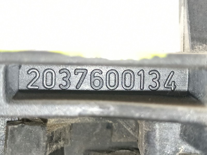 Recambio de manilla delantera izquierda para m. benz c220 2.2 cdi referencia OEM IAM A2037600134 2037600134 