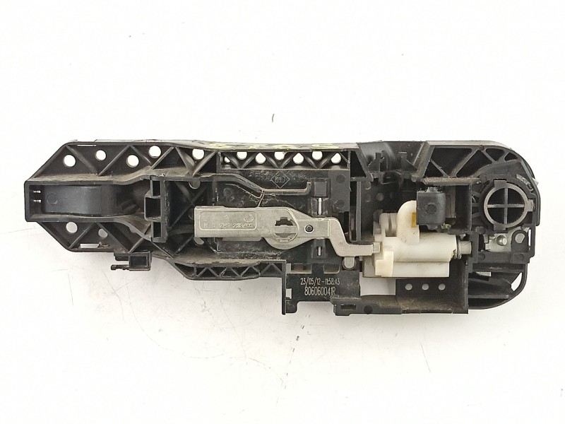 Recambio de cerradura puerta trasera derecha para renault megane 1.5 dci k9k 837 referencia OEM IAM 806060041R  