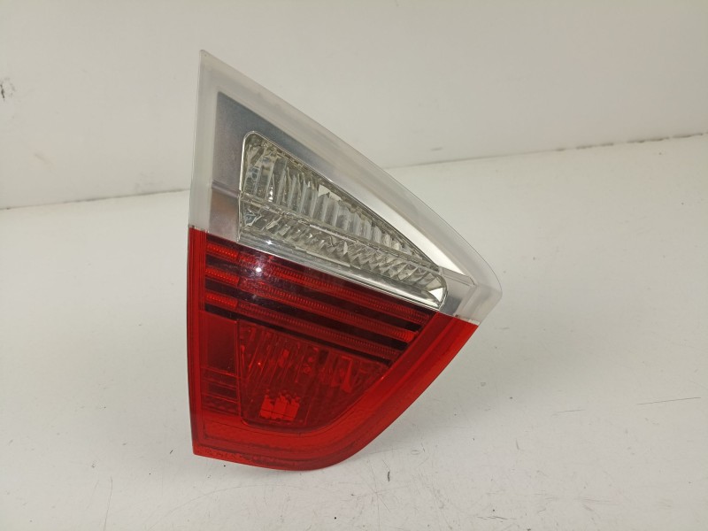 Recambio de piloto porton izquierdo para bmw serie 3 berlina (e90) 320d referencia OEM IAM 6937459  