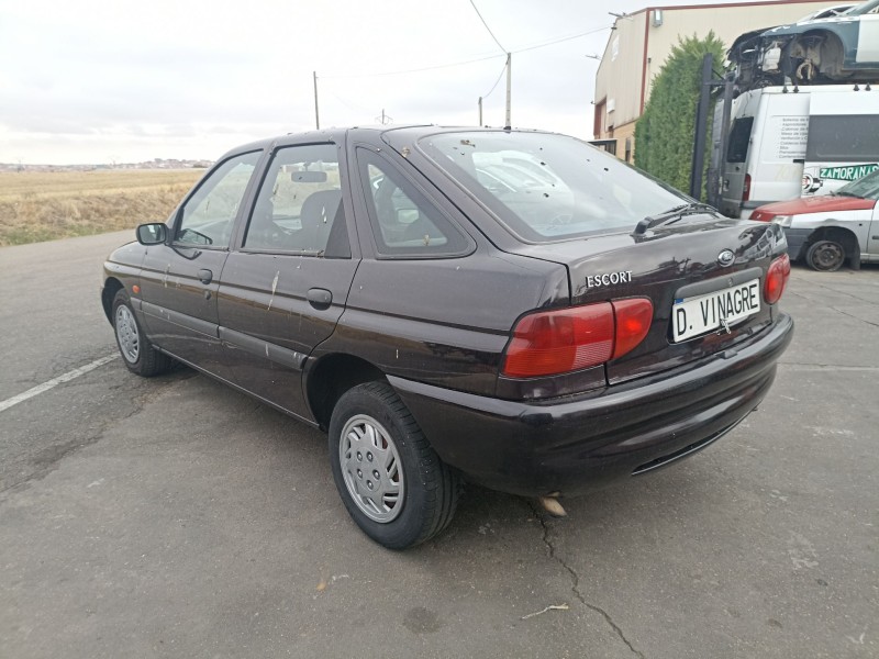 ford escort classic (aal, abl) del año 1998