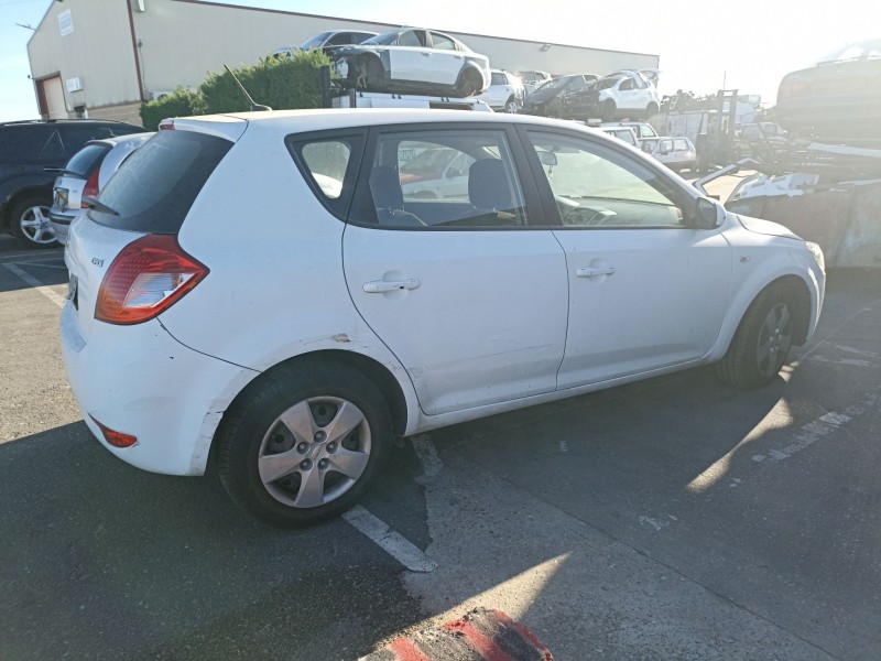 kia cee d del año 2006