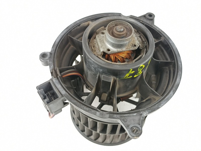 Recambio de motor calefaccion para ford fiesta 1.4 tdci referencia OEM IAM 1252926  