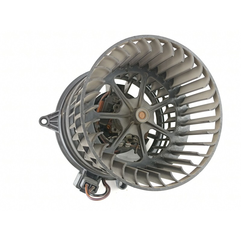 Recambio de motor calefaccion para ford fiesta 1.4 tdci referencia OEM IAM 1252926  