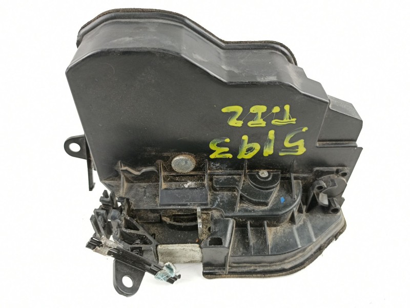 Recambio de cerradura puerta trasera izquierda para bmw 120 2.0 td referencia OEM IAM 7202147  