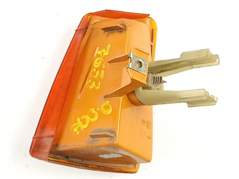 Recambio de piloto delantero derecho para opel kadett 1.7 d -1.7d referencia OEM IAM 1226041  