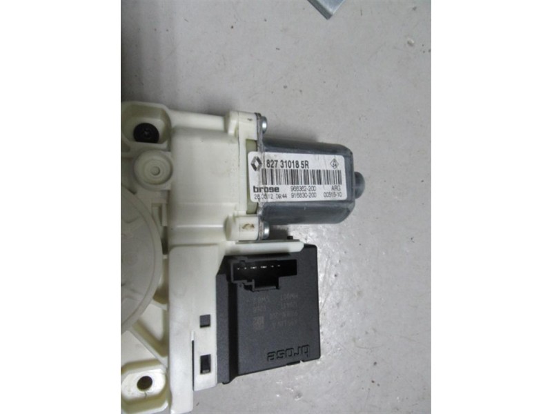 Recambio de elevalunas elec. tra. izq. : renault megane : 1.5 dci k9k 837 [2012] para renault megane 1.5 dci k9k 837 referencia 