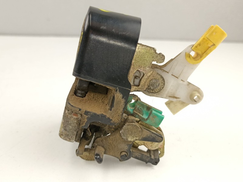 Recambio de cerradura puerta trasera izquierda para chrysler pt cruiser 2.1 cdi referencia OEM IAM 5027075AD  