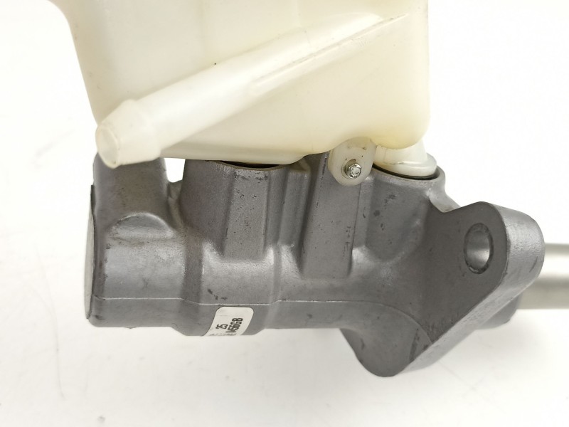 Recambio de bomba de freno para toyota yaris 1.0g 1kr referencia OEM IAM 4720109650 03350887761 