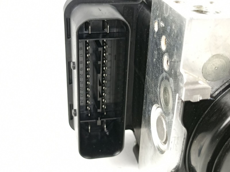 Recambio de abs para toyota yaris 1.0g 1kr referencia OEM IAM 445400D100 06210220234 895410D170