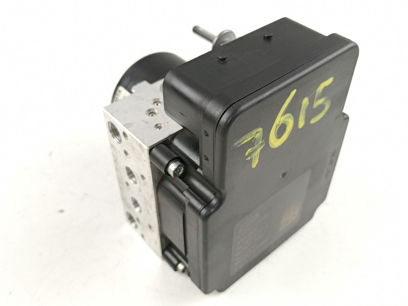 Recambio de abs para toyota yaris 1.0g 1kr referencia OEM IAM 445400D100 06210220234 895410D170