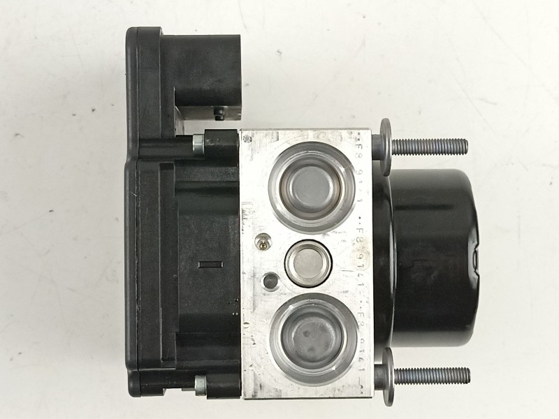 Recambio de abs para toyota yaris 1.0g 1kr referencia OEM IAM 445400D100 06210220234 895410D170