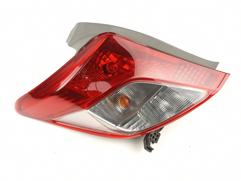 Recambio de piloto trasero izquierdo para toyota yaris 1.0g 1kr referencia OEM IAM 815610D370  