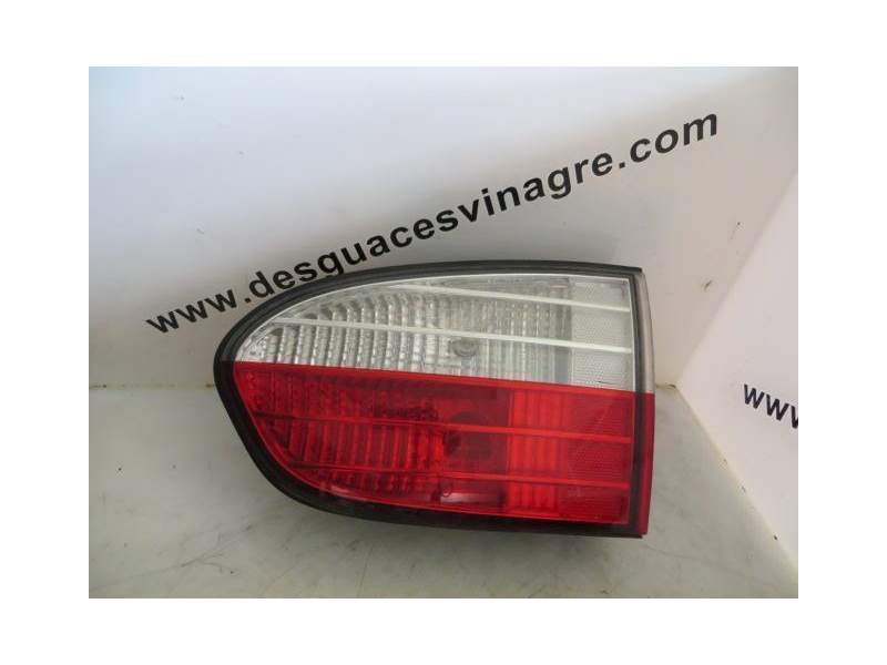 Recambio de piloto porton derecho para hyundai h100 2.5 td - d4cb (crdi) referencia OEM IAM 924064A610  