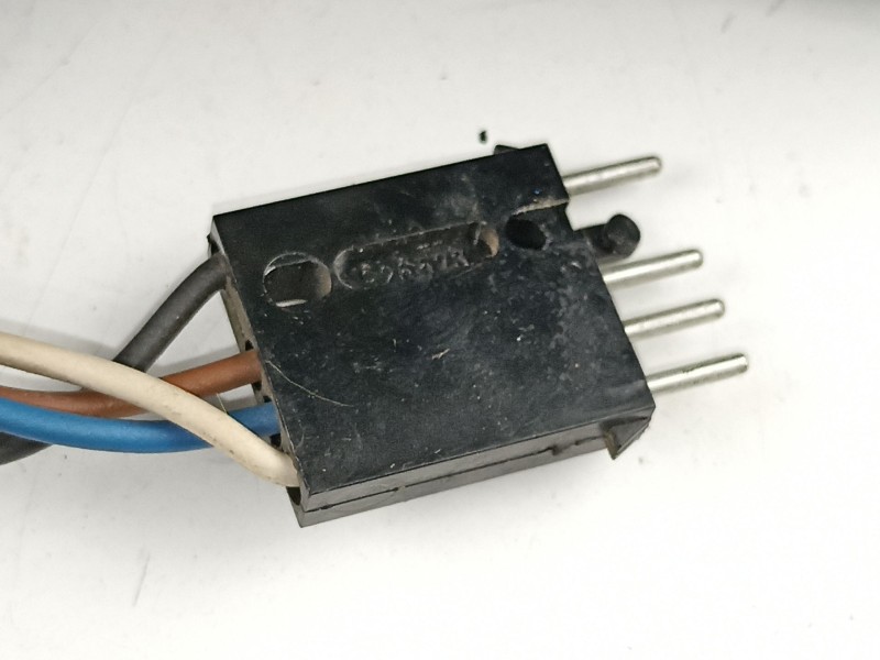 Recambio de retrovisor izquierdo para bmw serie 3 berlina (e30) 1.8 318i edition referencia OEM IAM 51168106593 19045250 