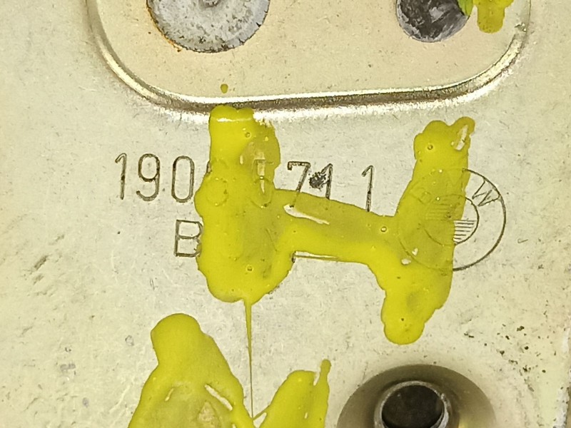 Recambio de cerradura puerta trasera izquierda para bmw serie 3 berlina (e30) 1.8 318i edition referencia OEM IAM 19065711  