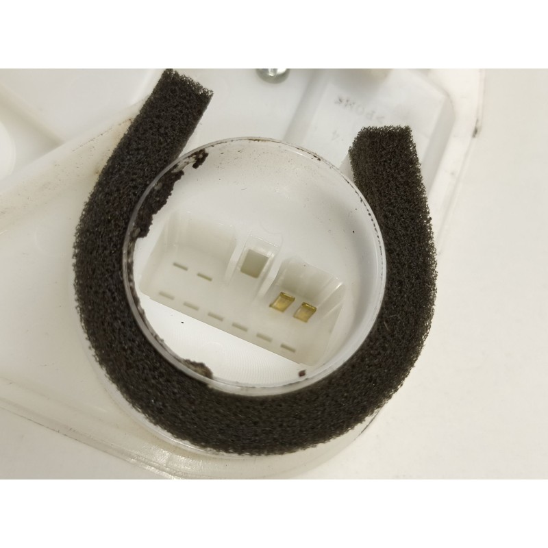 Recambio de cerradura puerta trasera derecha para citroen c4 aircross 1.6 hdi stop start 6v 2wd referencia OEM IAM 1607864380  