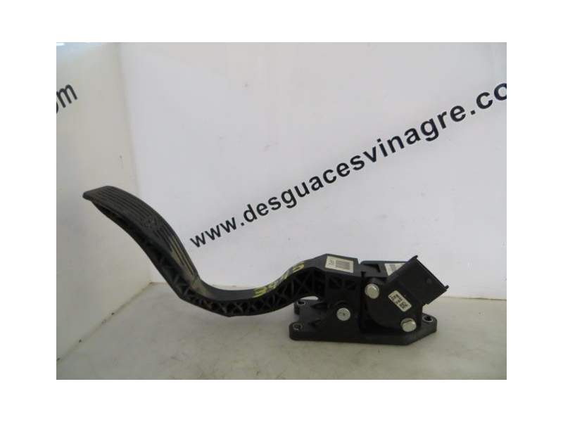 Recambio de potenciometro aceleracion para hyundai h100 2.5 td - d4cb (crdi) referencia OEM IAM 327004A710  