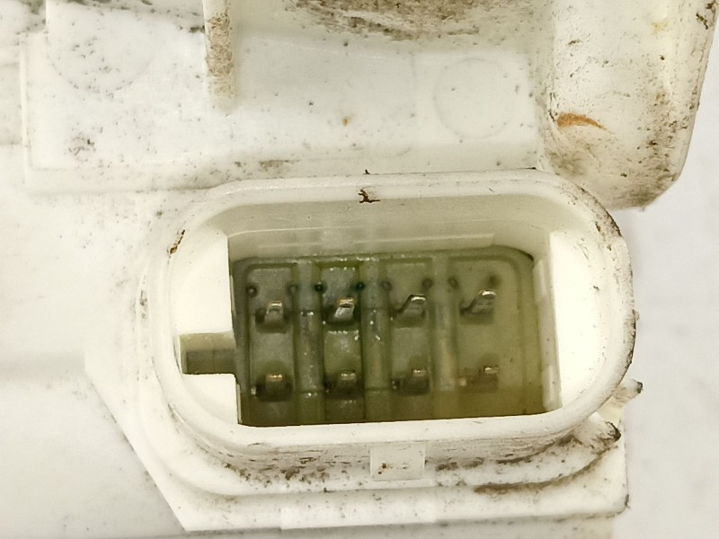 Recambio de cerradura puerta delantera izquierda para jeep patriot 2.0 tdi referencia OEM IAM 4589095AF 4589095AG T09KD2259