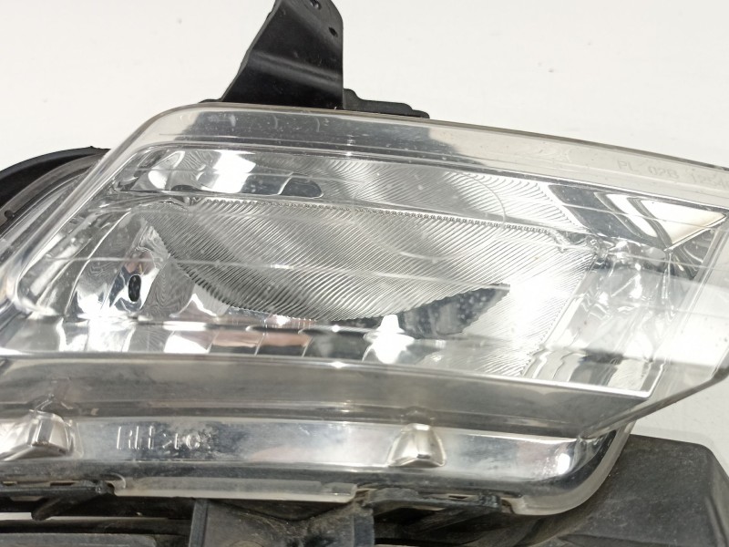 Recambio de antiniebla derecho para kia ceed 1.6 crdi - d4fb referencia OEM IAM 922021H070  
