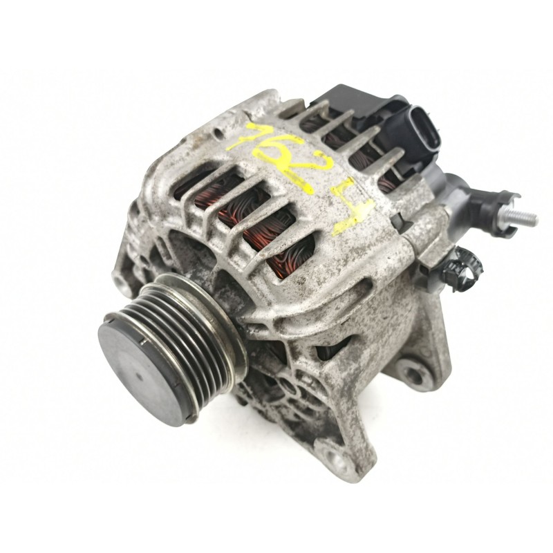 Recambio de alternador para kia ceed 1.6 crdi - d4fb referencia OEM IAM 373002A601 TG12C140 