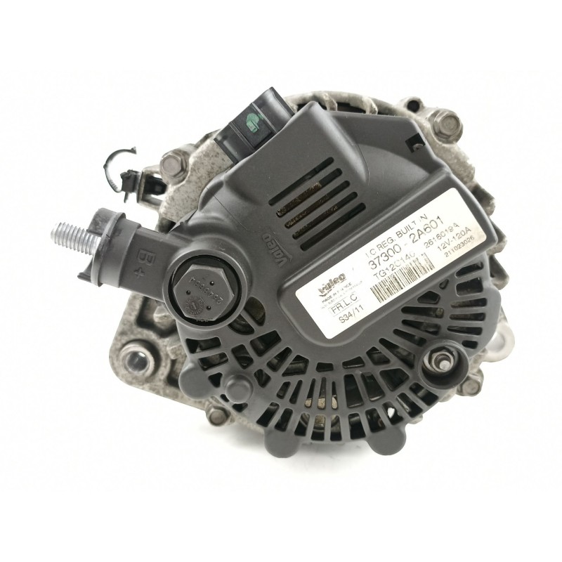 Recambio de alternador para kia ceed 1.6 crdi - d4fb referencia OEM IAM 373002A601 TG12C140 