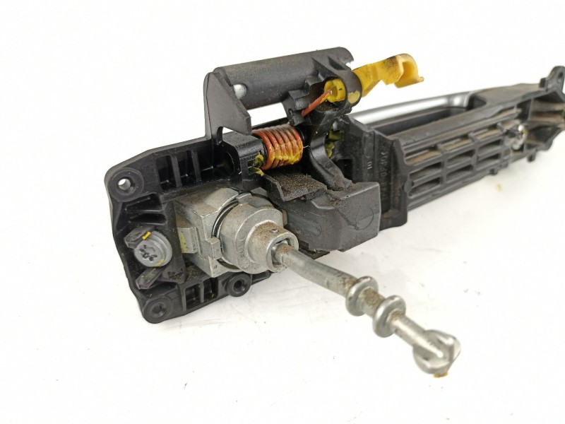 Recambio de manilla delantera izquierda para suzuki sx4 1.9 /d19aa referencia OEM IAM 8281263J00ZCD 8282163J00 